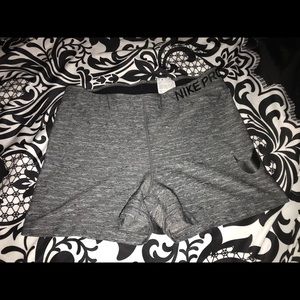 Gray Nike pro spandex